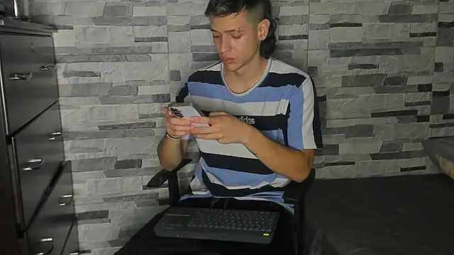 Dimitri higth420 online show from January 2026 01:08:01 AM