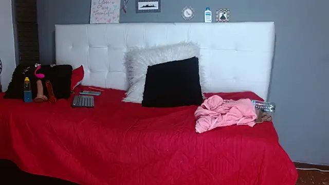 AnnieScott  online show from February 2025 01:21:02 AM