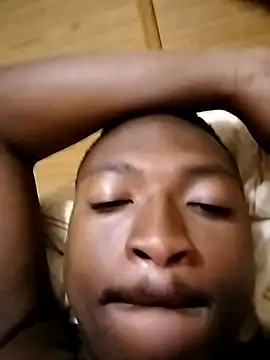 Snapshot of zipeqengeshe21 chatting on December 2024 03:04:02 AM zipeqengeshe21 online show from December 2024 03:04:02 AM