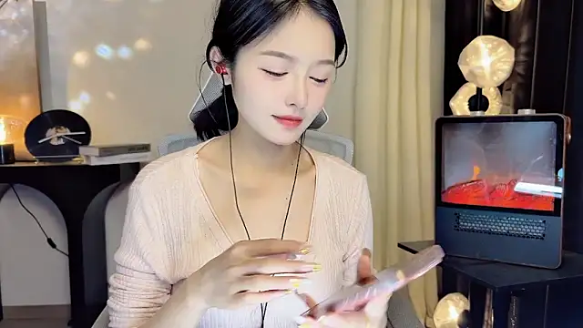 xiaodaibabyy online show from February 2025 07:28:01 PM