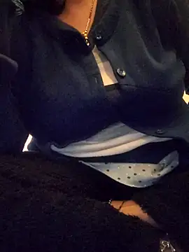 Snapshot of lovelyruhi chatting on January 2025 04:32:02 PM lovelyruhi online show from January 2025 04:32:02 PM