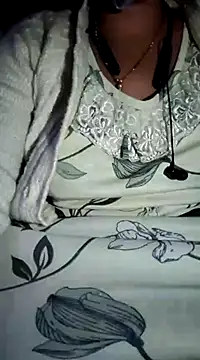 Snapshot of lovelyruhi chatting on January 2025 06:21:01 PM lovelyruhi online show from January 2025 06:21:01 PM