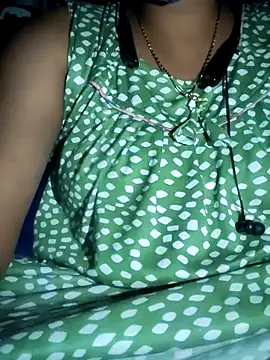 Snapshot of lovelyruhi chatting on February 2025 05:57:01 PM lovelyruhi online show from February 2025 05:57:01 PM