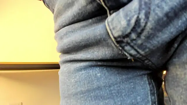 Caroline dh online show from April 2026 11:37:02 AM