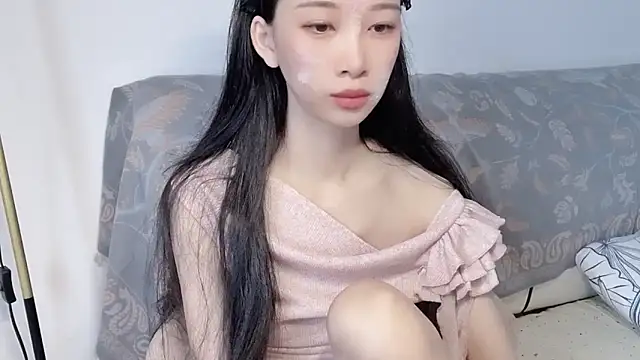 Snapshot of Lili-2 chatting on May 2026 05:24:01 AM Lili-2 online show from May 2026 05:24:01 AM