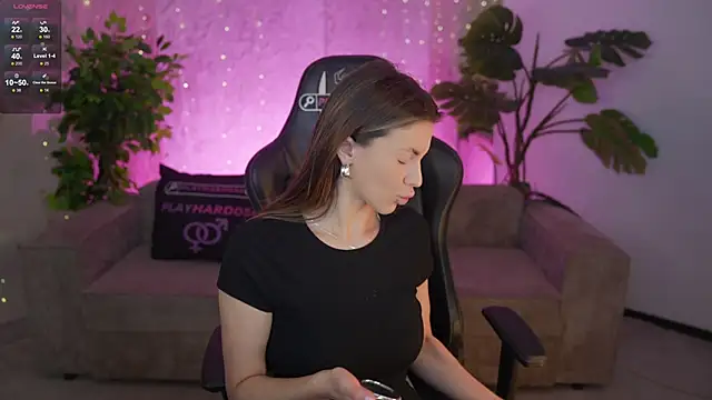 Snapshot of Julia__Star_ chatting on July 2026 07:43:01 AM Julia Star online show from July 2026 07:43:01 AM