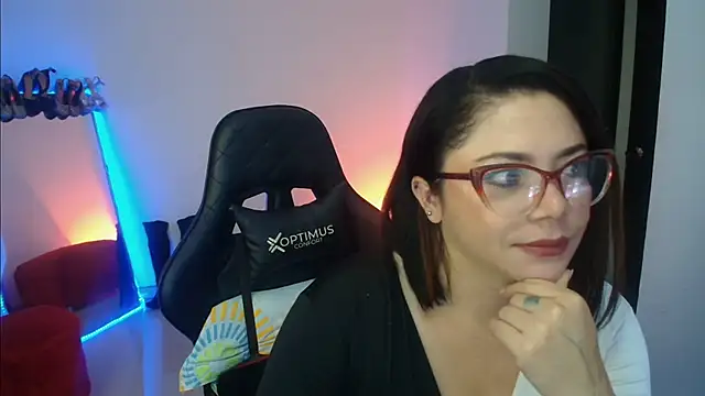 Madame Shein  online show from February 2025 09:57:02 AM