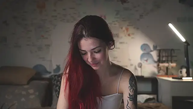 Snapshot of Charmings_054 chatting on October 2025 06:01:01 PM Charmings 054 online show from October 2025 06:01:01 PM