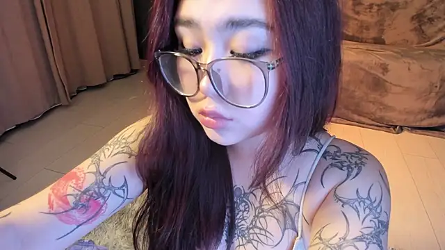 Yuriko May online show from January 2025 02:41:01 PM