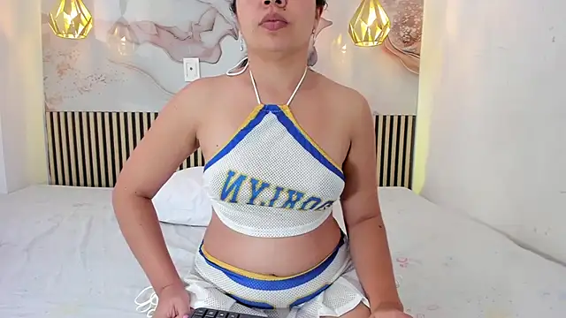 Snapshot of EvelynSweet1 chatting on June 2026 08:14:01 PM EvelynSweet1 online show from June 2026 08:14:01 PM