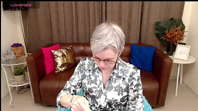 Cutie Erikaa1 online show from March 2025 02:29:01 AM