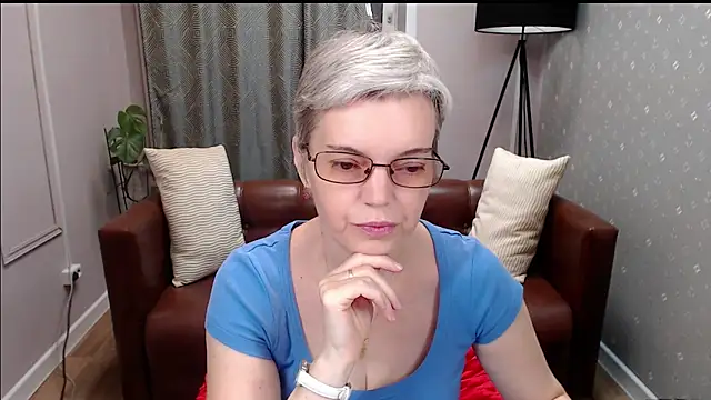 Cutie Erikaa1 online show from October 2025 02:12:01 AM