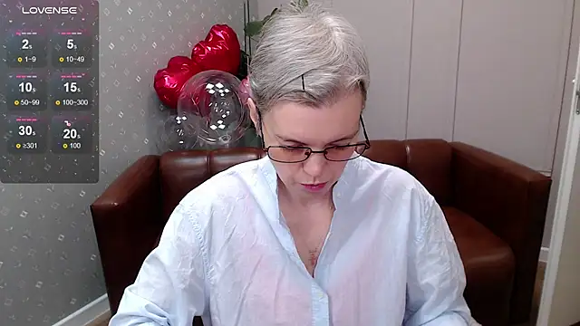 Cutie Erikaa1 online show from February 2026 02:09:02 AM