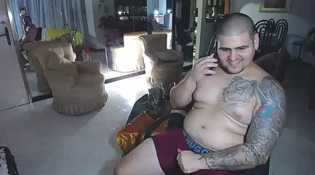 Snapshot of pitbullveryhot chatting on February 2025 12:22:02 AM pitbullveryhot online show from February 2025 12:22:02 AM