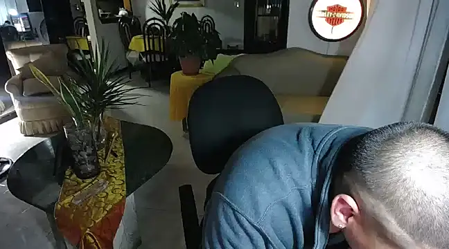 Snapshot of pitbullveryhot chatting on February 2025 09:30:02 AM pitbullveryhot online show from February 2025 09:30:02 AM