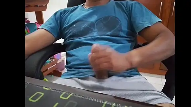 Snapshot of OlmecaSex chatting on December 2024 10:38:02 PM OlmecaSex online show from December 2024 10:38:02 PM