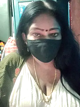 Snapshot of maniisha chatting on June 2026 04:01:01 PM maniisha online show from June 2026 04:01:01 PM