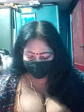 Snapshot of maniisha chatting on June 2026 07:30:02 PM maniisha online show from June 2026 07:30:02 PM