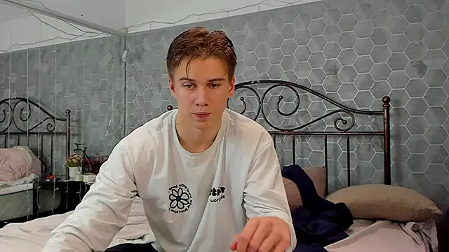 Marcus Swampov online show from December 2024 02:39:02 PM