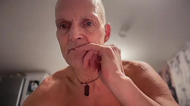 TowaFreespirit online show from February 2026 05:37:01 AM