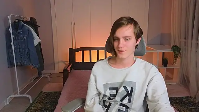 Snapshot of nikompell chatting on March 2025 06:50:02 PM nikompell online show from March 2025 06:50:02 PM