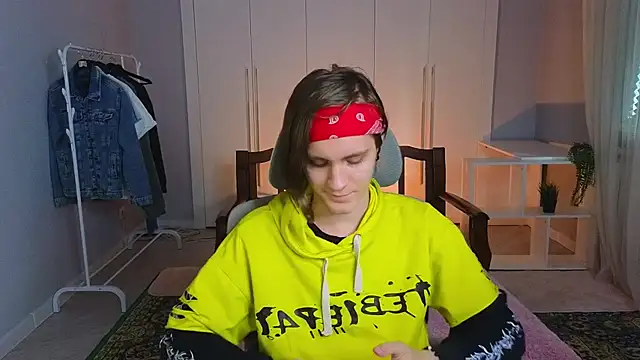 Snapshot of nikompell chatting on March 2025 02:27:01 AM nikompell online show from March 2025 02:27:01 AM