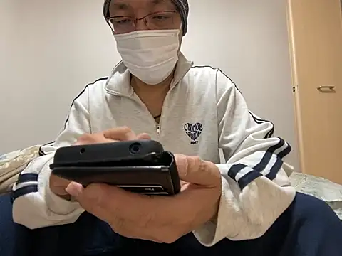 Grandpa29hijii online show from January 2025 03:10:02 PM