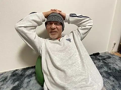 Grandpa29hijii online show from March 2025 01:20:01 PM