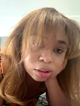 Snapshot of camiliaskye chatting on October 2025 05:08:02 AM camiliaskye online show from October 2025 05:08:02 AM