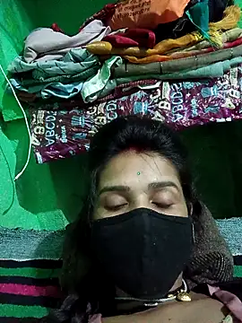 Hoty girl 143 online show from October 2025 04:07:02 PM