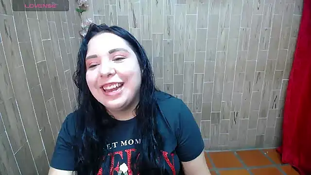 solyeria online show from January 2026 02:37:02 AM