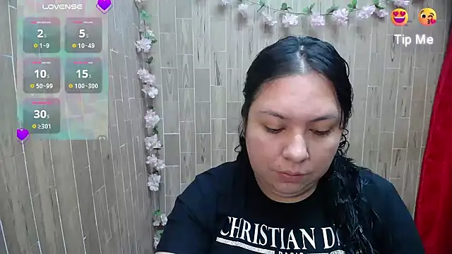 solyeria online show from March 2026 03:51:01 PM