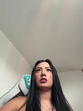 Snapshot of missycanoo chatting on May 2026 07:32:02 PM missycanoo online show from May 2026 07:32:02 PM