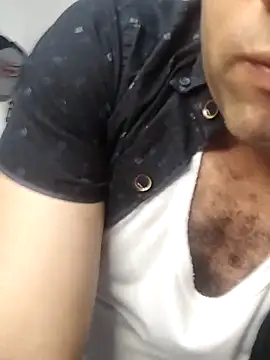 Snapshot of CRISTHIAN_GREY01 chatting on February 2025 02:39:02 AM CRISTHIAN GREY01 online show from February 2025 02:39:02 AM