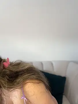 imlindapink online show from November 2025 05:14:02 PM