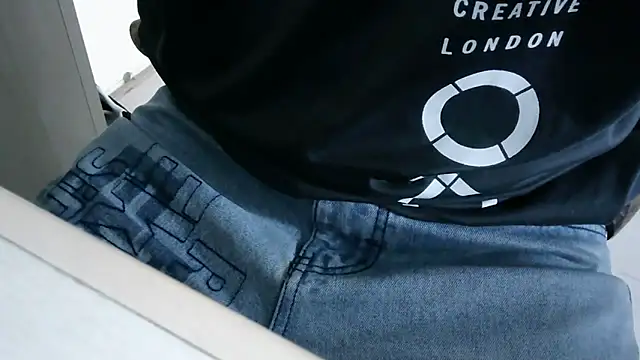 Snapshot of XiaoGuoGuo284512 chatting on January 2025 04:54:01 AM XiaoGuoGuo284512 online show from January 2025 04:54:01 AM