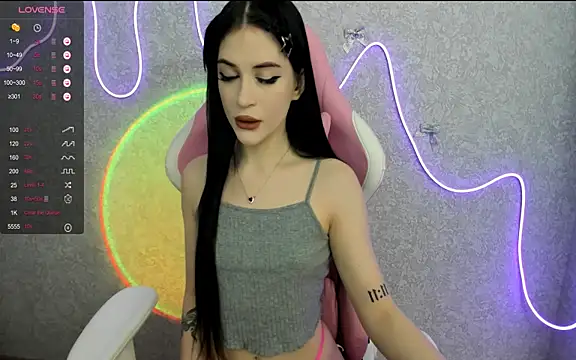 Molly Crystall online show from March 2026 03:41:02 AM