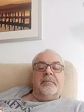 Snapshot of Satiro_Sevilla chatting on March 2025 03:20:01 PM Satiro Sevilla online show from March 2025 03:20:01 PM