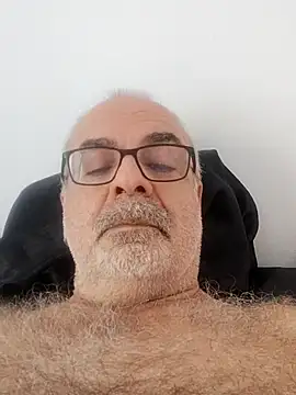 Snapshot of Satiro_Sevilla chatting on October 2025 04:13:02 PM Satiro Sevilla online show from October 2025 04:13:02 PM