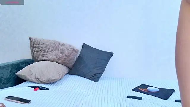 hard candyy online show from October 2025 09:08:02 AM