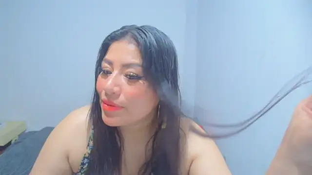 Snapshot of moan_sex2 chatting on February 2025 01:33:01 AM moan sex2 online show from February 2025 01:33:01 AM