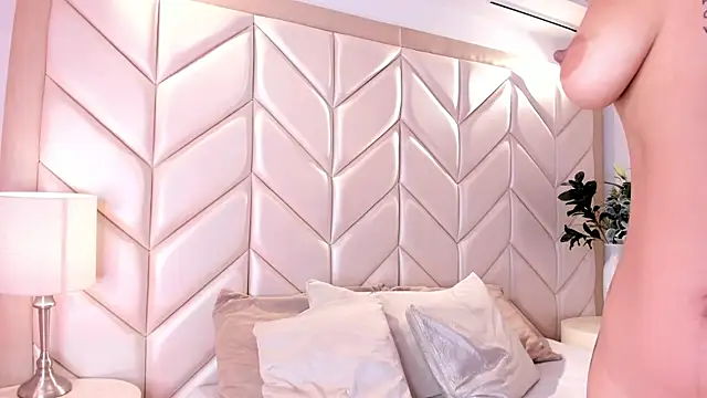 NairobiLee online show from April 2026 01:03:01 PM