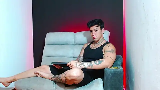 JUSTIN FULLER1 online show from February 2026 09:29:02 PM