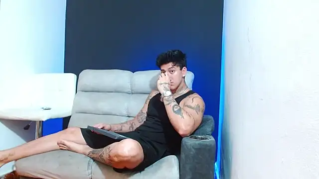 JUSTIN FULLER1 online show from March 2026 02:22:02 PM