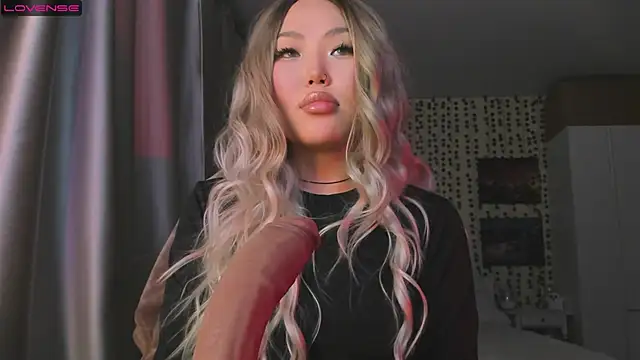 uko sa online show from December 2025 03:29:01 PM