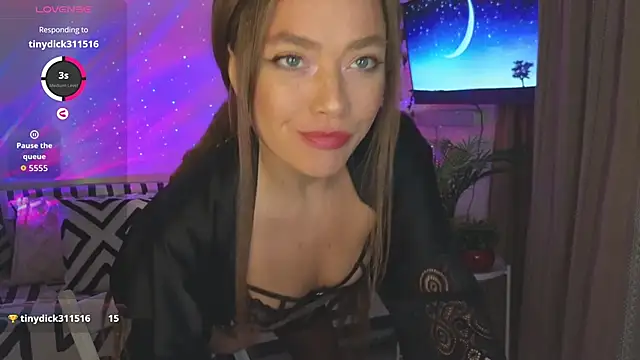 KellyFouler online show from December 2025 02:34:02 PM