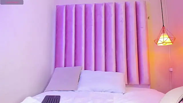 ander deimond  online show from December 2024 01:17:02 PM