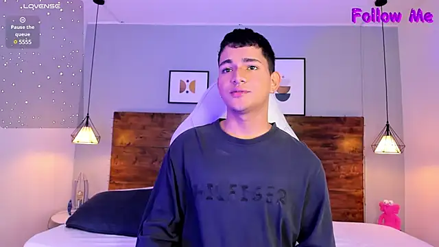 ander deimond  online show from February 2025 04:25:01 PM