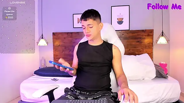 ander deimond  online show from February 2025 01:15:02 PM