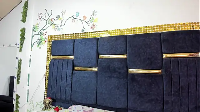 skaysanchez1 online show from October 2025 08:05:02 PM